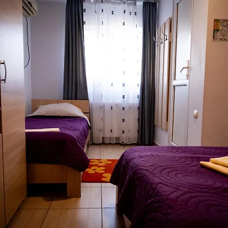 Casa La Dinamo * Două Mai