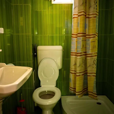 Casa La Dinamo Maison d'hôtes Două Mai