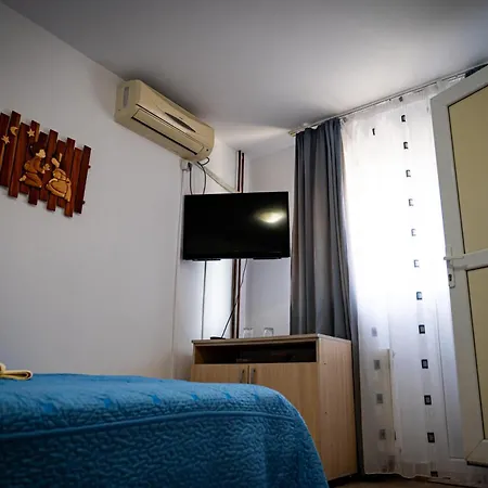 Pensión Casa La Dinamo *